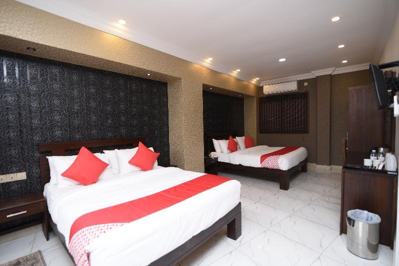Oyo 256 Subash Hotel Jaffna Exteriör bild