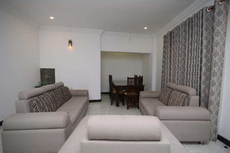 Oyo 256 Subash Hotel Jaffna Exteriör bild