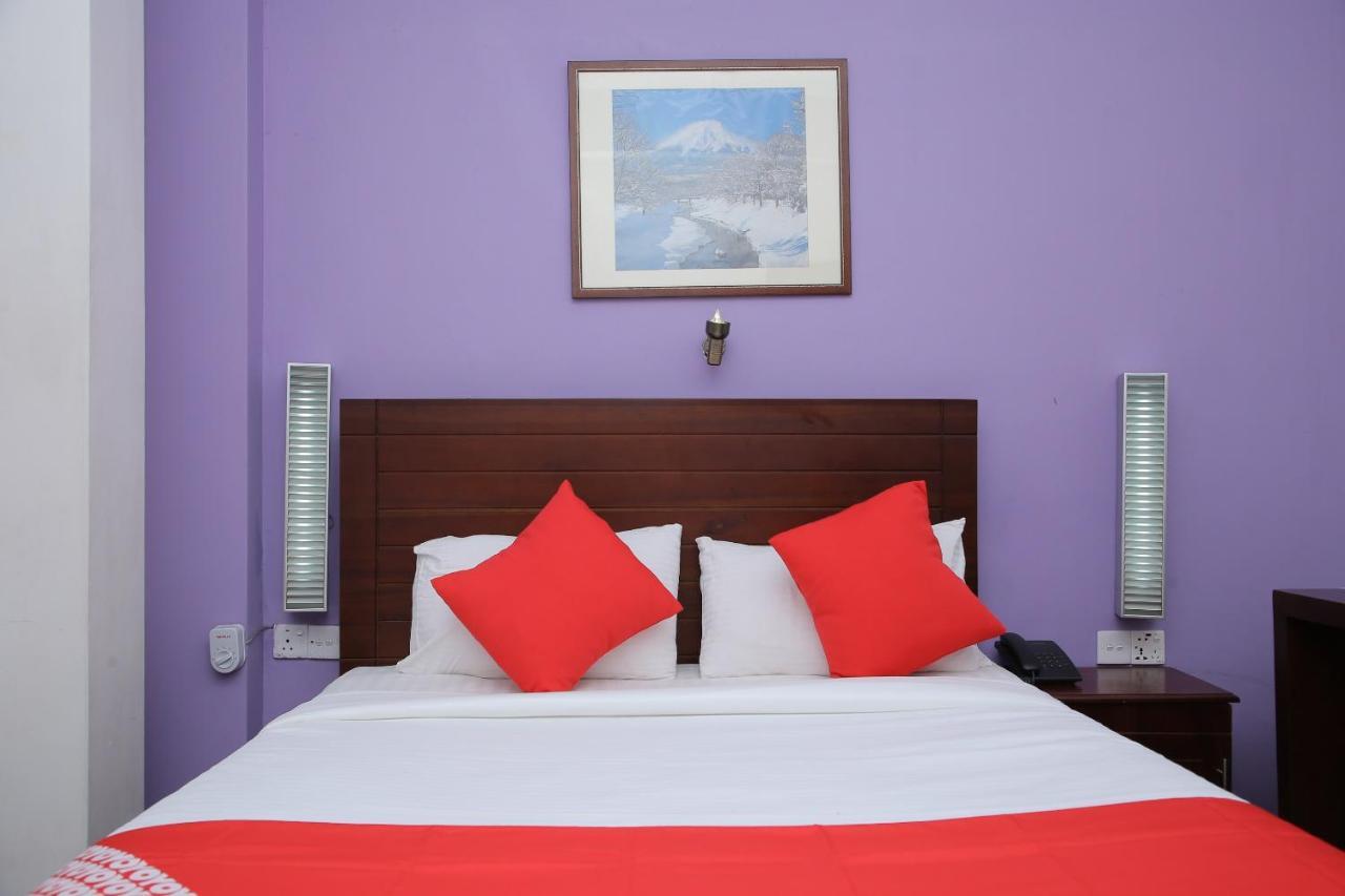 Oyo 256 Subash Hotel Jaffna Exteriör bild